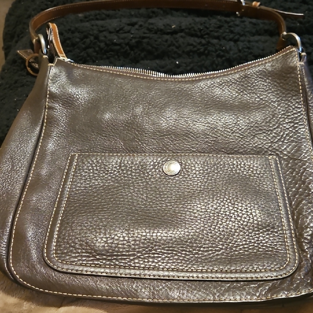Classic Brown Leather Shoulder Bag with Textured Finish